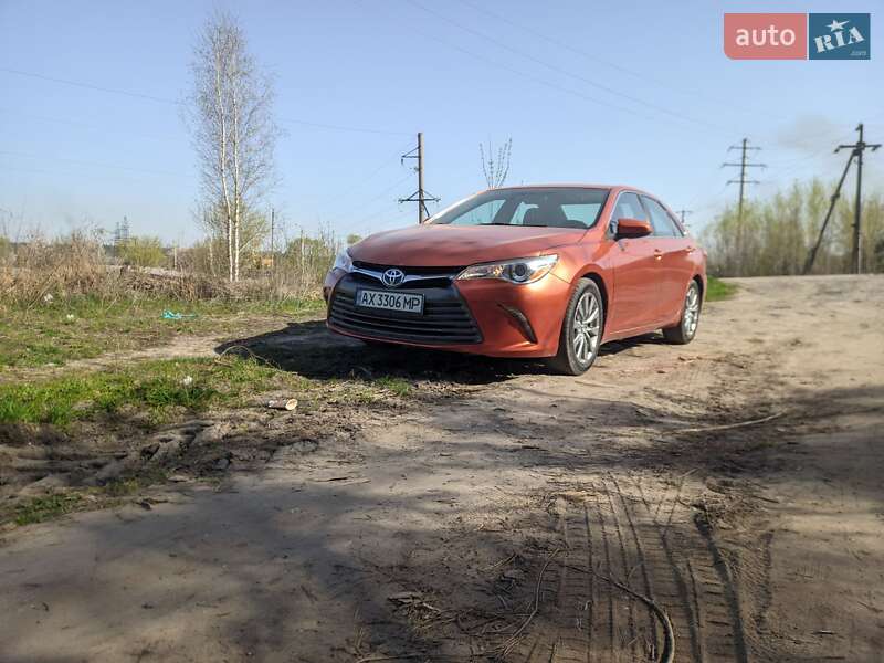 Седан Toyota Camry 2015 в Харкові