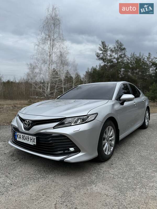 Седан Toyota Camry 2019 в Киеве фото 5 Седан Toyota Camry 2019 в Киеве