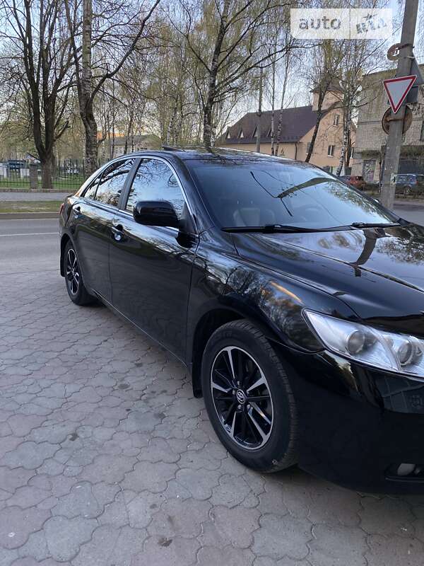 Седан Toyota Camry 2008 в Черновцах