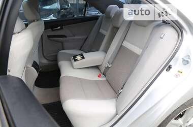 Седан Toyota Camry 2012 в Киеве