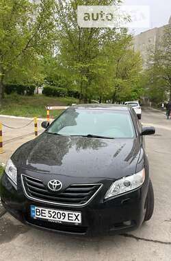 Седан Toyota Camry 2008 в Южноукраинске