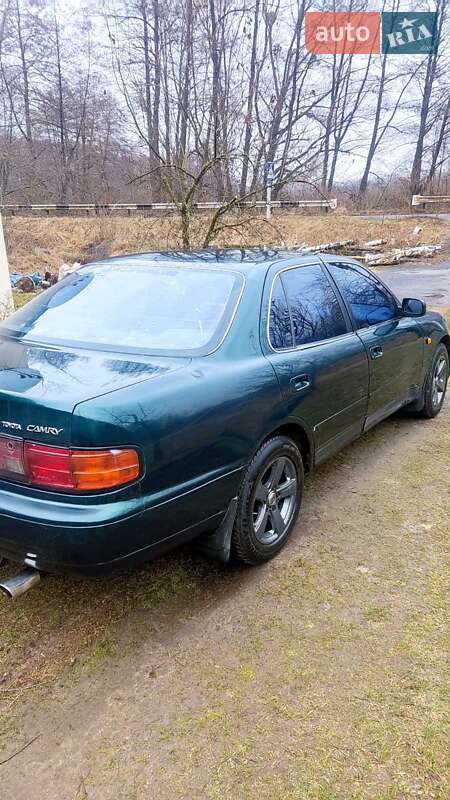 Седан Toyota Camry 1993 в Харкові