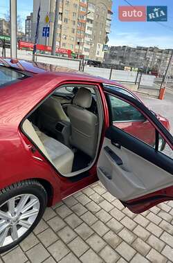 Седан Toyota Camry 2013 в Тернополе