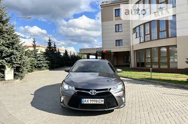 Седан Toyota Camry 2015 в Харкові