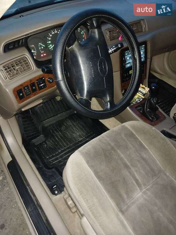 Седан Toyota Camry 1998 в Константиновке (Краматорского района)