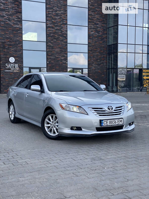 Седан Toyota Camry 2006 в Черновцах