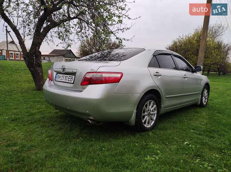 Седан Toyota Camry 2008 в Сумах