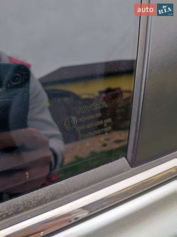 Седан Toyota Camry 2008 в Сумах