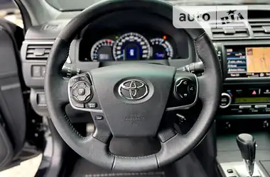 Toyota Camry 2011