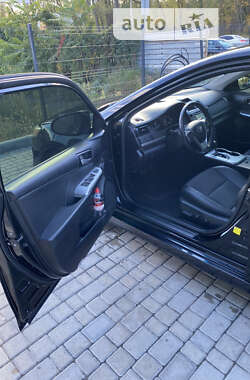Седан Toyota Camry 2013 в 