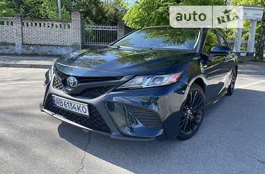 Седан Toyota Camry 2020 в Виннице