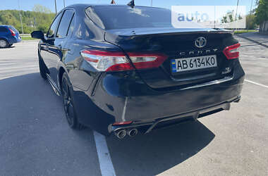 Седан Toyota Camry 2020 в Виннице