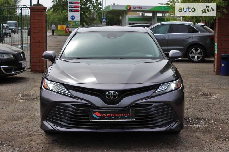 Седан Toyota Camry 2018 в Одесі