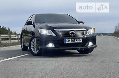 Седан Toyota Camry 2012 в Житомирі