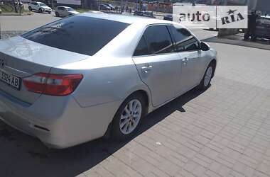 Седан Toyota Camry 2015 в Дніпрі