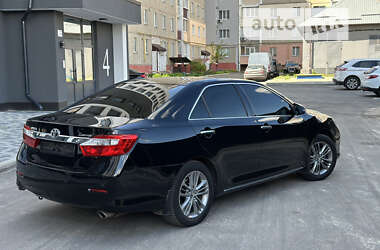 Седан Toyota Camry 2012 в Чернігові