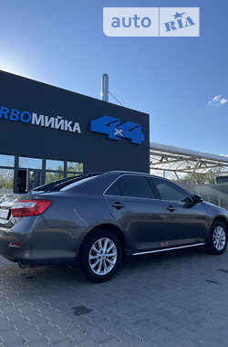 Седан Toyota Camry 2013 в Летичеве