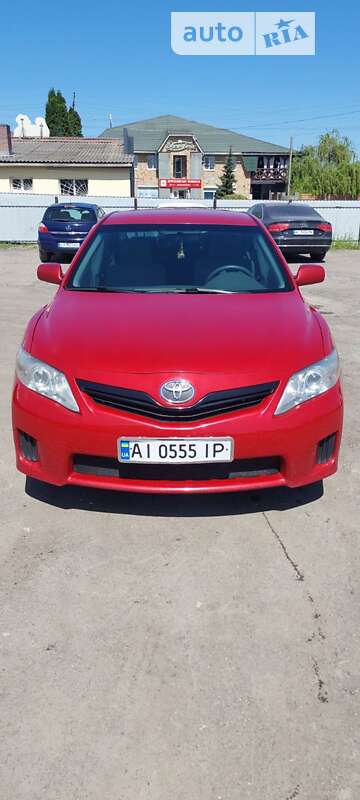 Седан Toyota Camry 2010 в Жашкове