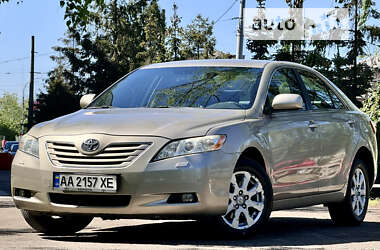 Седан Toyota Camry 2008 в Києві