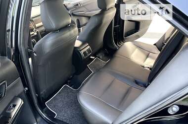 Седан Toyota Camry 2013 в Киеве