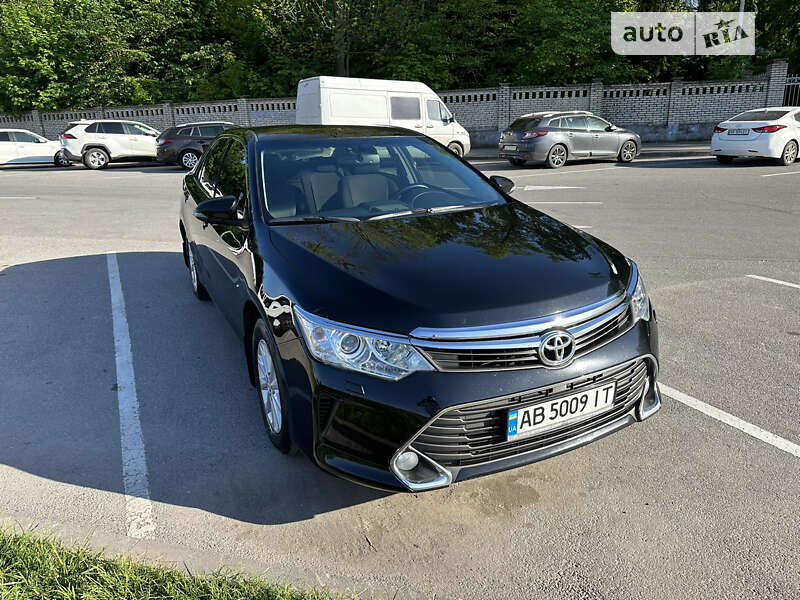 Седан Toyota Camry 2015 в Вінниці