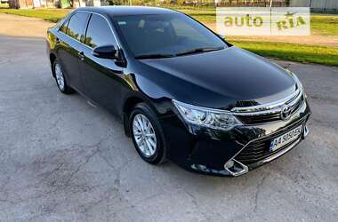 Седан Toyota Camry 2017 в Умані