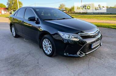 Седан Toyota Camry 2017 в Умані