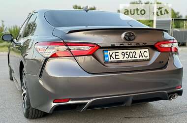 Седан Toyota Camry 2020 в Днепре