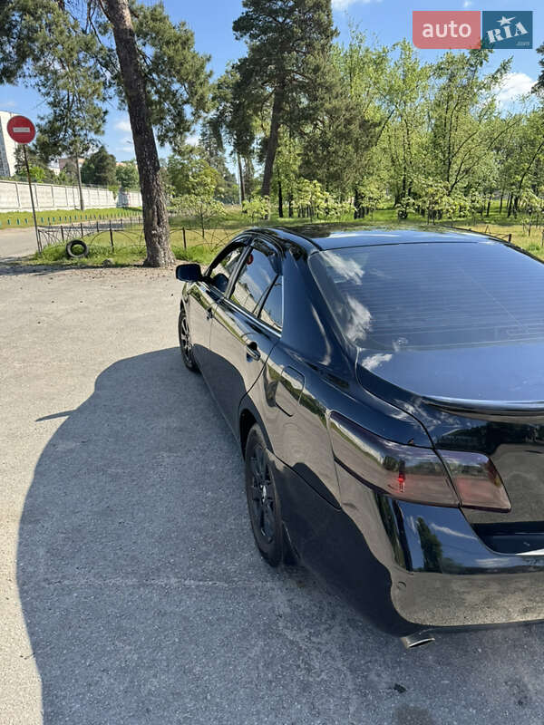 Седан Toyota Camry 2008 в Києві