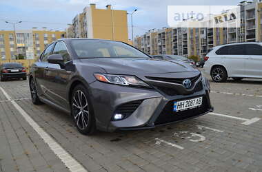 Седан Toyota Camry 2019 в Одесі