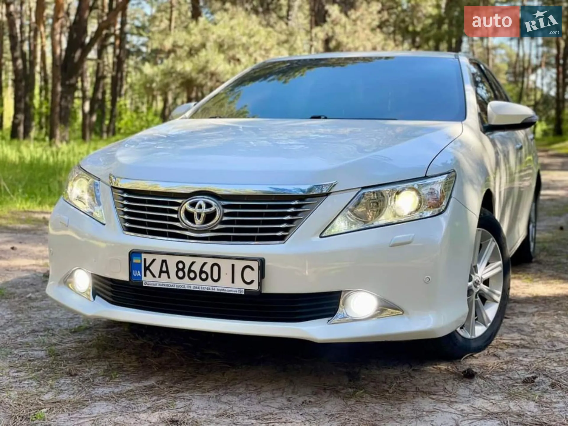 2013 Toyota Camry - мініатюра 2