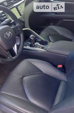 Седан Toyota Camry 2020 в Козельщине