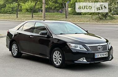 Седан Toyota Camry 2012 в Києві