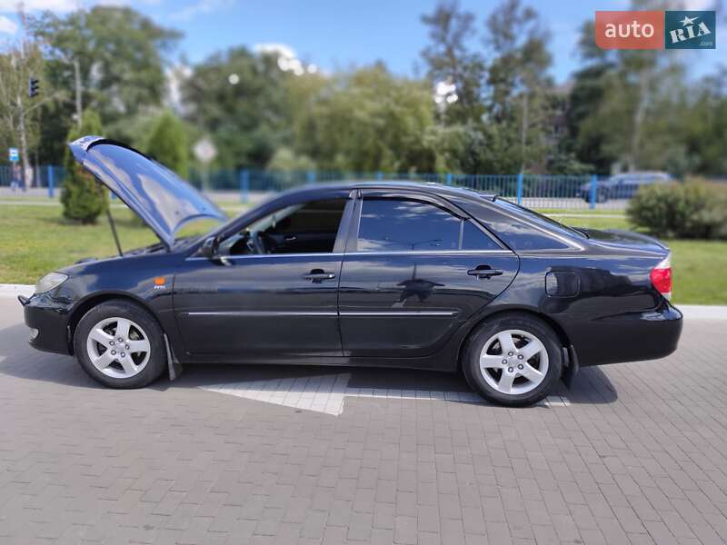 Седан Toyota Camry 2005 в Броварах