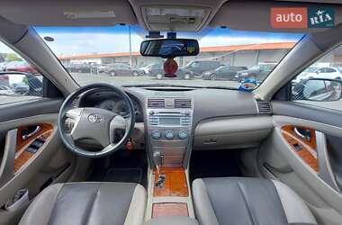 Седан Toyota Camry 2007 в Львове