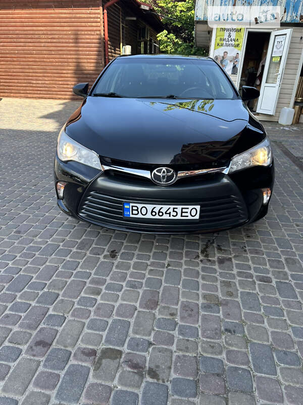 Седан Toyota Camry 2017 в Тернополі