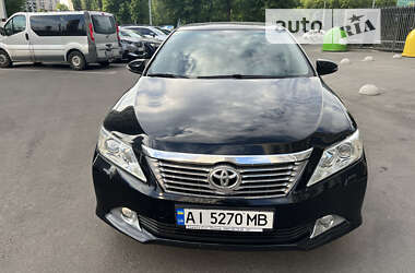 Седан Toyota Camry 2011 в Києві