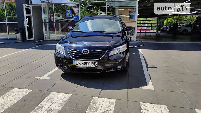 Седан Toyota Camry 2007 в Луцке