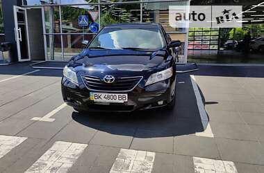 Седан Toyota Camry 2007 в Луцке