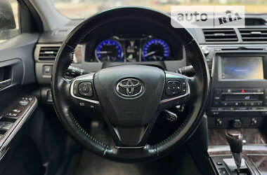 Седан Toyota Camry 2014 в Киеве