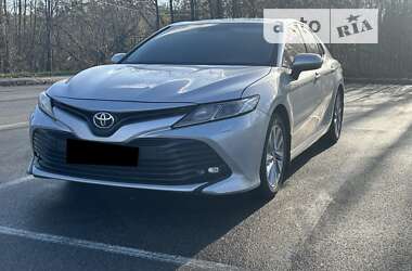 Седан Toyota Camry 2018 в Луцке