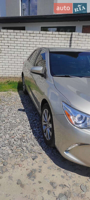 Седан Toyota Camry 2014 в Чернигове