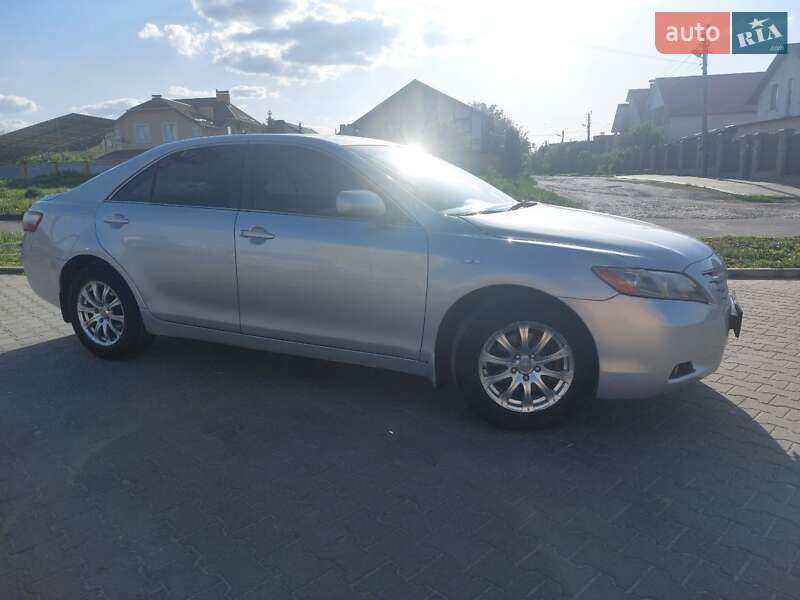 Седан Toyota Camry 2007 в Хмельницькому
