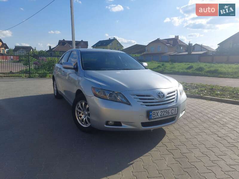 Седан Toyota Camry 2007 в Хмельницькому