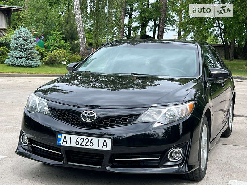 Toyota Camry 2014