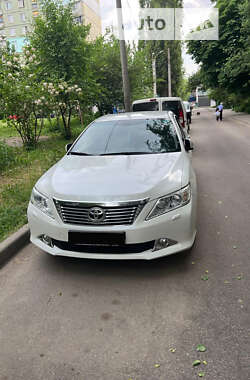 Седан Toyota Camry 2012 в Харкові