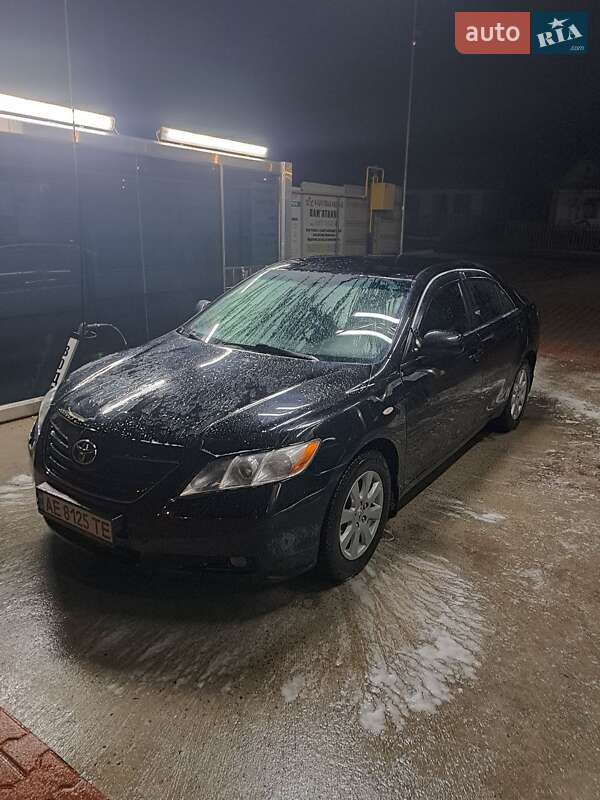 Седан Toyota Camry 2007 в Кривом Роге