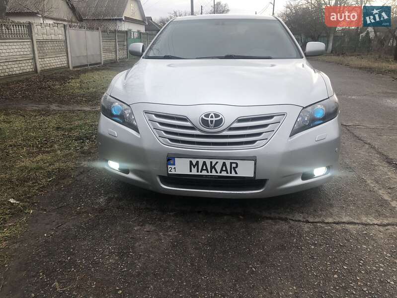 Седан Toyota Camry 2007 в Глобиному