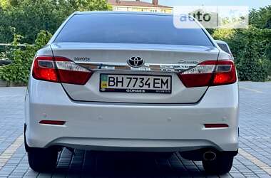 Седан Toyota Camry 2013 в Одессе