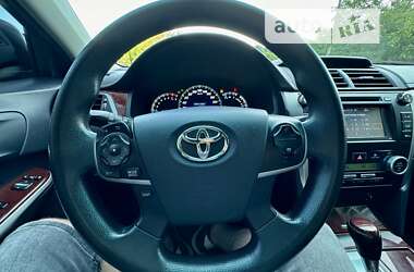 Седан Toyota Camry 2013 в Одессе